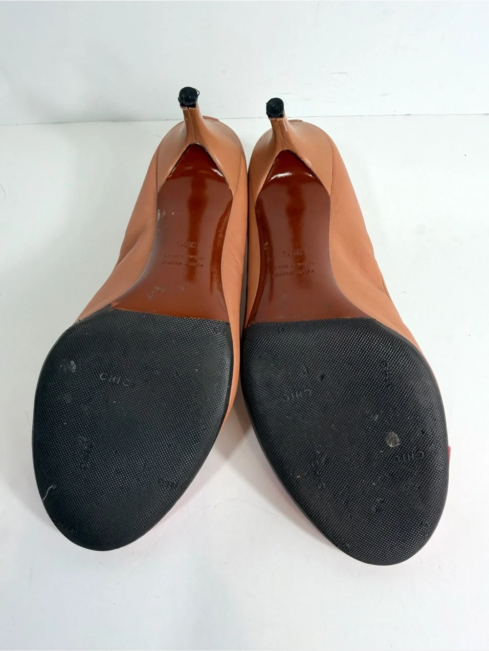 LANVIN PARIS Two-Tone Leather Kitten Heel Pumps – Nude & Red Cap Toe – Size 39.5